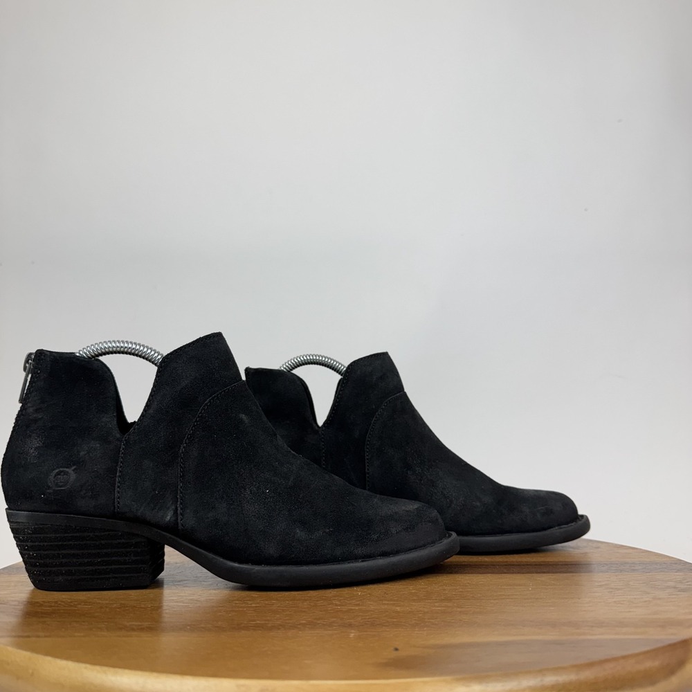 New Womens Born Shari II Black Leather Casual Heeled Ankle Booties Size 7.5‎ M